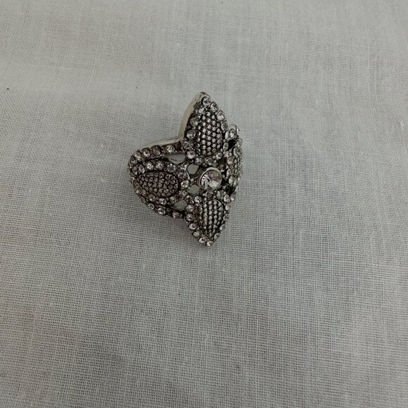 Ring - Costume Jewelry - Size 5.5 - Picture 2 of 5